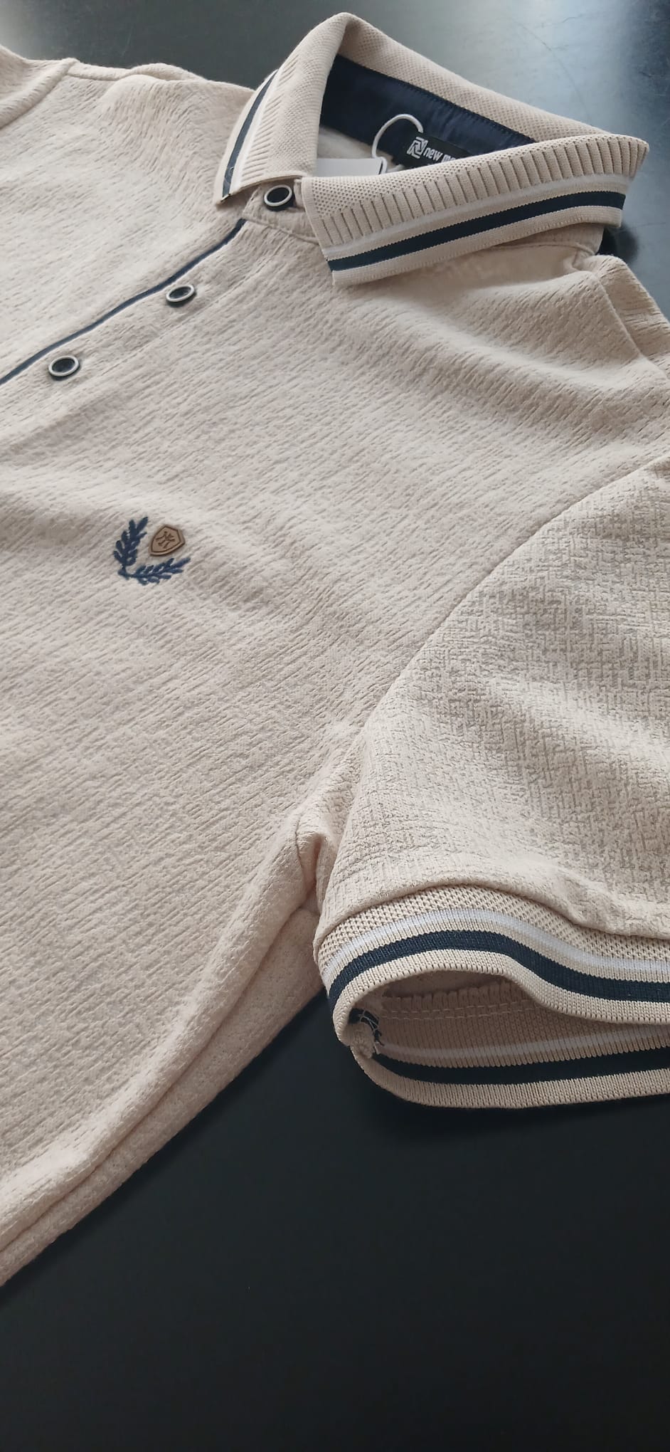 Polo New Mentality beige/Azul/gris